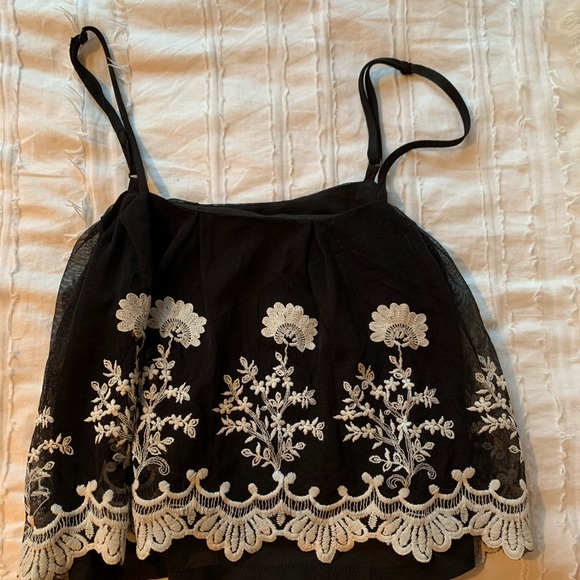 LF Top - Picture 1 of 1